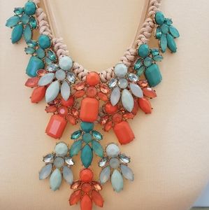 Statement necklace
